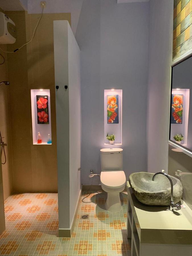 Djoglo Djatimalang Guesthouse Blitar Екстериор снимка